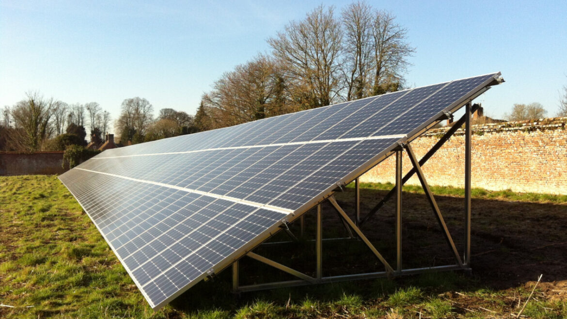 How do solar panels work with a Solar iBoost+ immersion controller?
